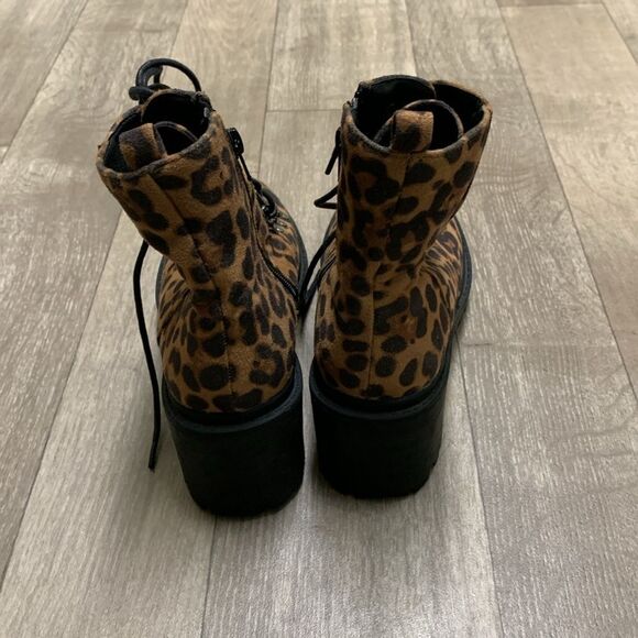 Womens Olivia Ferragamo Cheetah Chunky Heel Lace Up Combat Boots - Picture 4 of 6